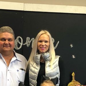 Meet your Posher, Regina